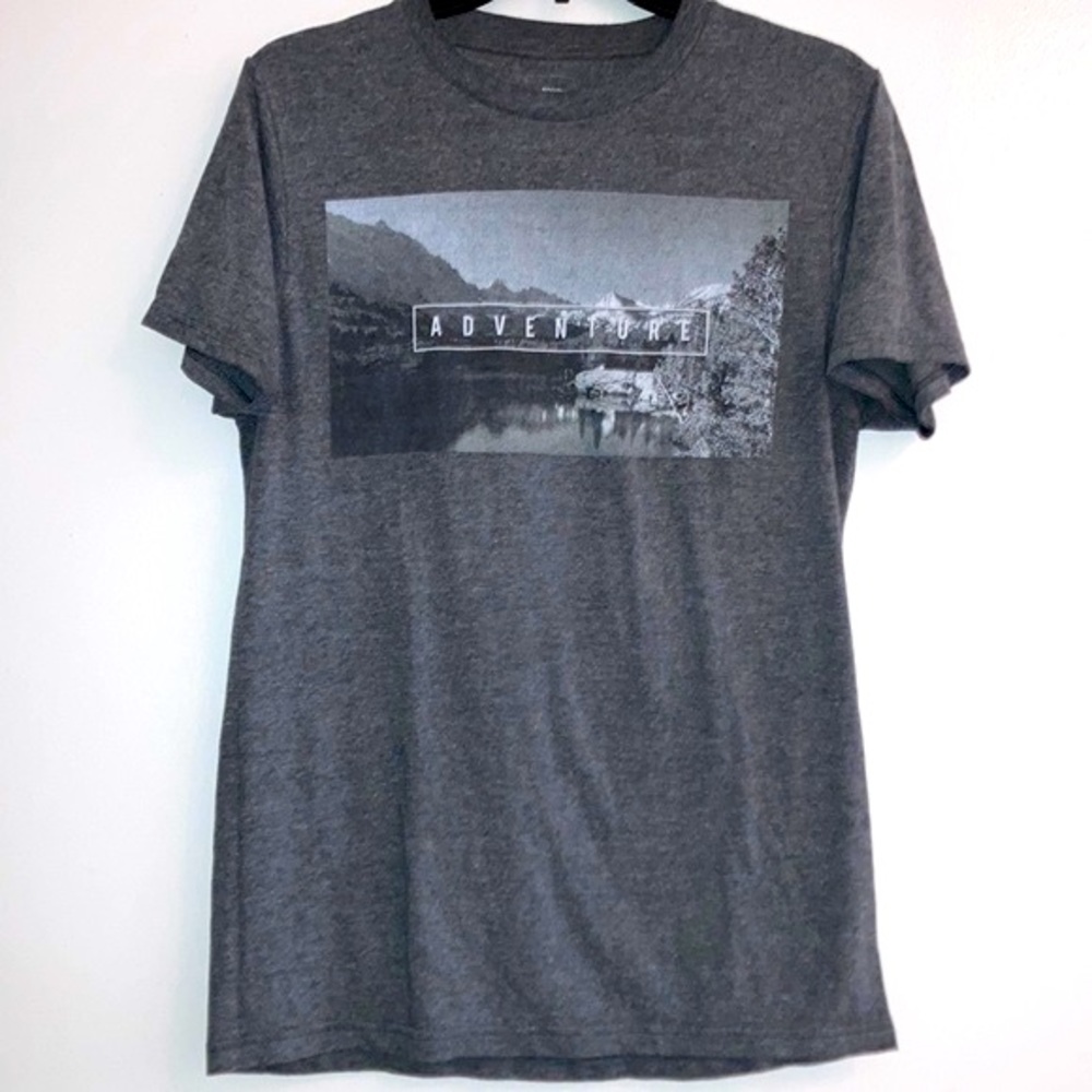 Sonoma Men’s Adventure Graphic Crew Neck Short Sleeve Tee Small